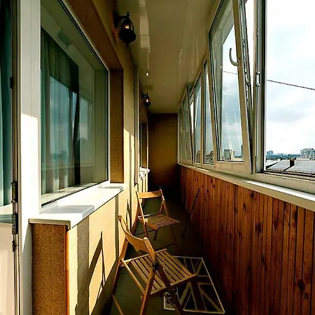 Apartment поруч з метро палац спорту